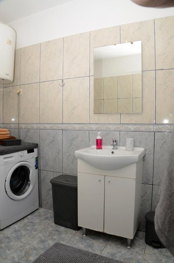 Apartman M&S 비오그라드나모루 외부 사진